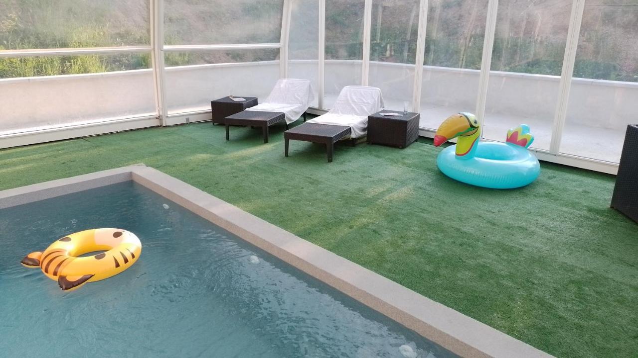 Le Domaine De La Plume Hotel La Gimond Buitenkant foto